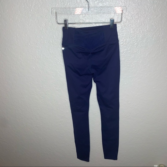 Fabletics Motion365 Trinity Hi Waisted Leggings Navy Blue - Picture 6 of 12
